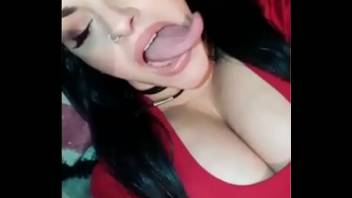 Long Tongue and Throat Show